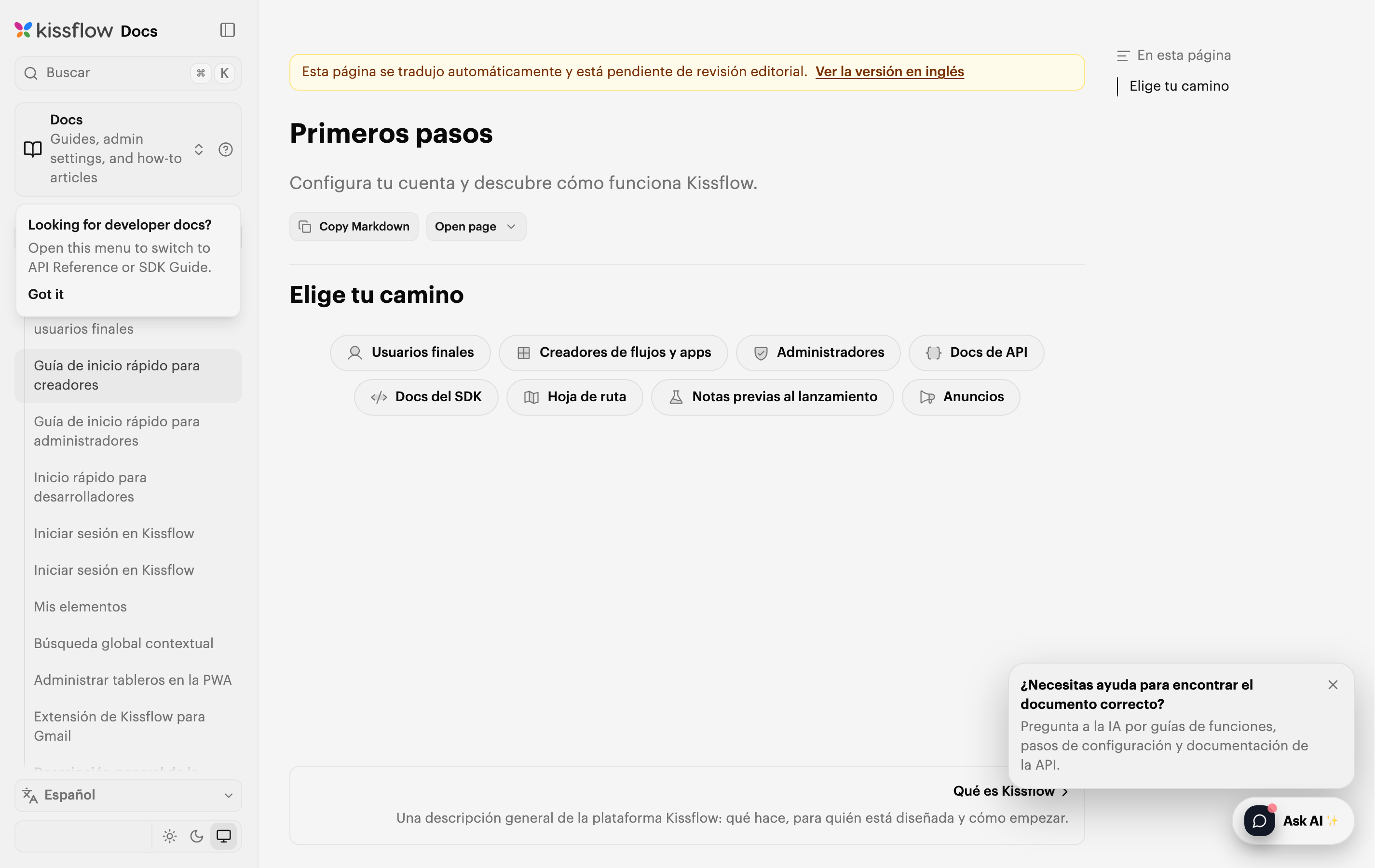 A Spanish docs page, "Primeros pasos," with the amber machine-translation banner across the top and the sidebar fully in Spanish.